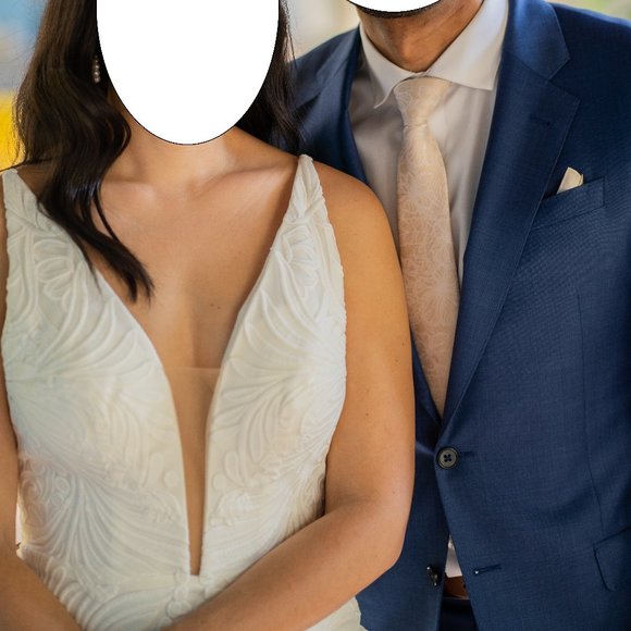 Essense of Australia- All Who Wander- Clio Wedding Dress - Picture 5 of 9